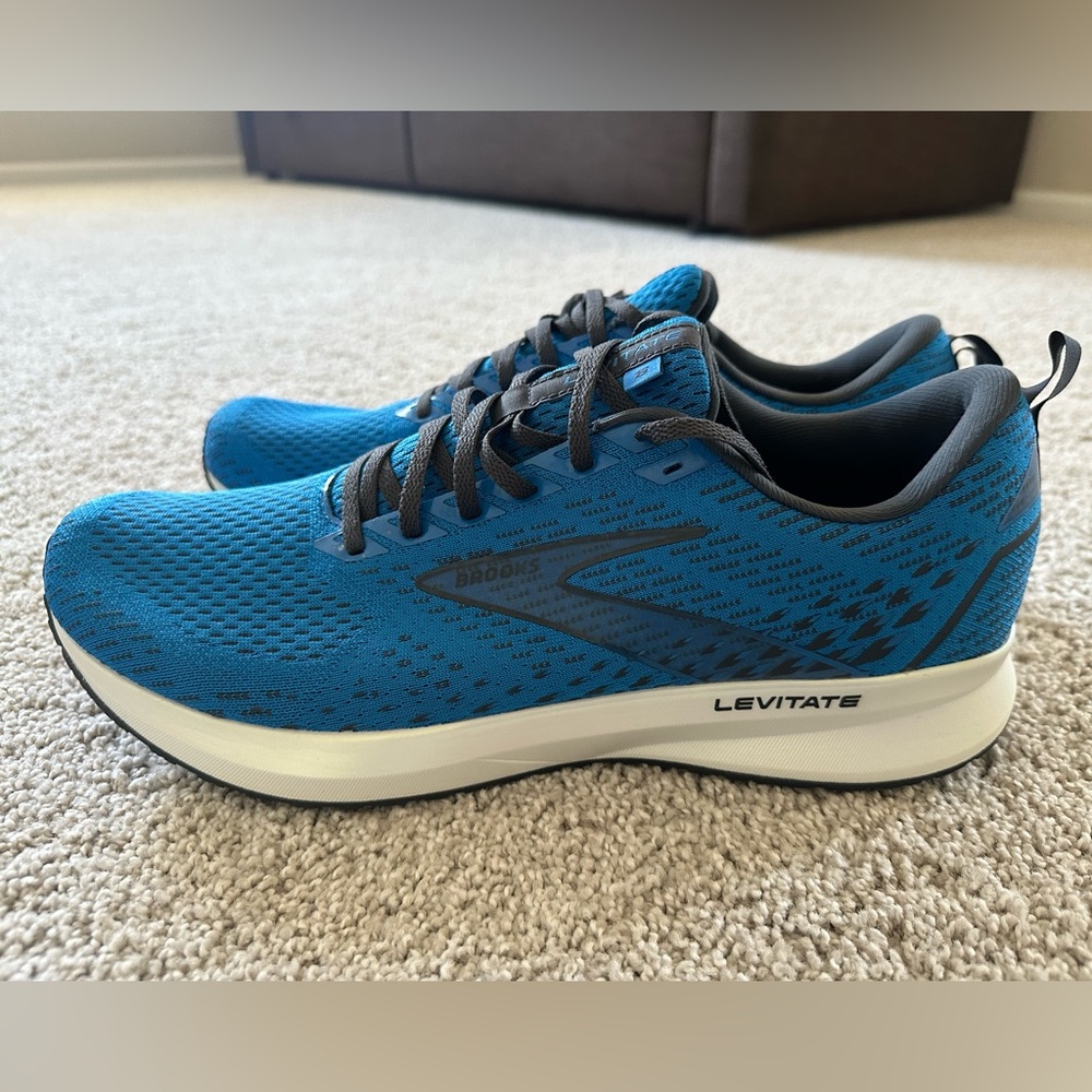 Brooks Men’s Levitate 5 Running Shoes Size 14 in Blue - New